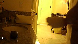 Hey, caught this mature milf on hidden cam!