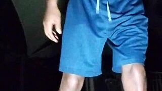 what's going on in the park with husband and roommate at gym