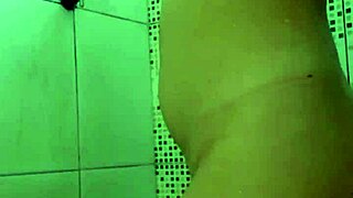 Hot Young Babe Shows Off Her Juicy Pink Wet Pussy And Huge Tits