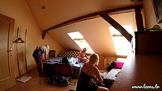 बैकस्टेज में बड़ा लंड थ्रीसम ब्लोजॉब