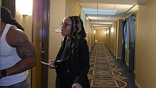 lyric sky and mena carlisle in bbc threesome with huge cumshot 😍