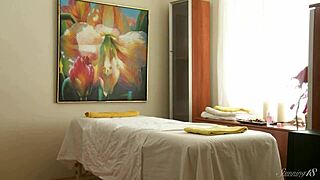 Young babe yuliza o gets a bareback fuck instead of a body massage, shaved pussy deepthroat! 💆‍♀️