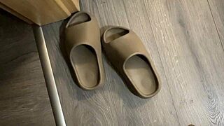 Hot petite college blonde paints my balls for easter celebration 🎨