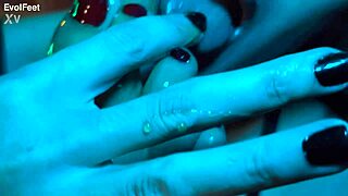 i love how they kiss my feet covered with honey so passionately