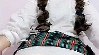 qué rico culo tiene esta alumna después de la escuela