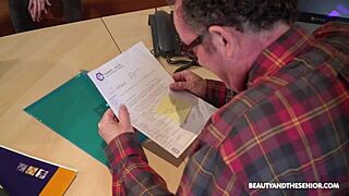 Sir, I’m Desperate for This Blowjob, Please Watch Me!