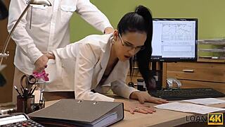 Loan4k hottie needs new musical instruments so she has a session