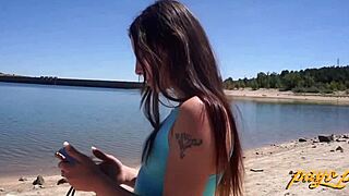 lost girl thanks stranger with deepthroat and swallow!