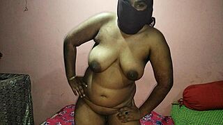 Dinnigata Rides Saymon's Big Cock With Her Ass