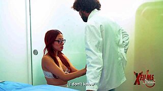 peliroja fucks her plastic surgeon with huge cock 😏