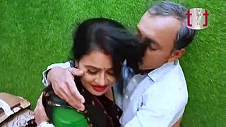 Horny Savita Bhabhi Gets Her Wet Pussy Licked And Sucked Hard!