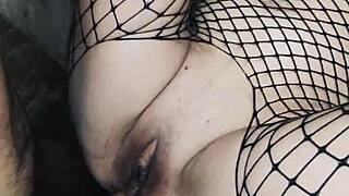 Milf wife fucks husbands friend 😏