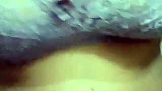 उम्म, भाभी वीडियो कॉल पर बड़े चूचे दिखा रही... गांव वाली लड़कियों के विशाल टिट्स यार!