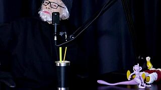 Would Flor de Damiana try fetishes with toys in sheer red?