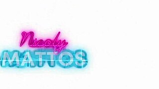 reh queen got off during tantric massage with intense fingering.