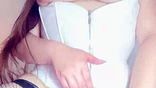 infiel wife masturbates for husband's boss in colombia