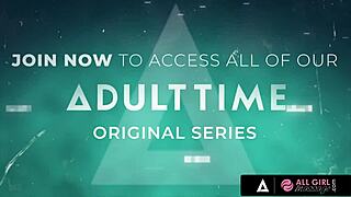 मैं रेबेका वेंगार्ड, हमारे मसाज के दौरान ऑक्टेविया रेड के साथ वाइल्ड हो रही हूं