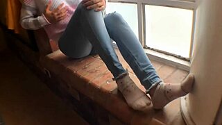 Hot girl expertly sucks dick until cum fills her cute mouth.