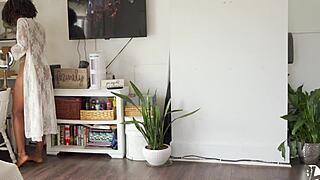 Fucked My Young Pussy and Squirted, Fit Girl Says After Workout