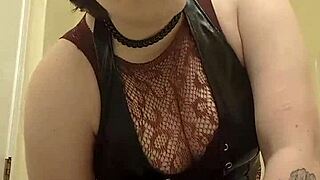 i put lovesense in while putting on makeup