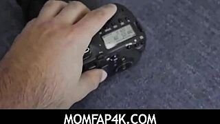 बड़ी गांड वाली सौतेली मां मिल्फ किटन लेटनाइट चुदाई