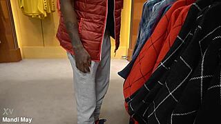 She sucks dick for Christmas presents outdoor