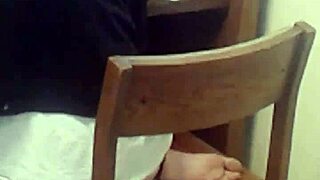 why do lesbians love smelly feet in this fetish scene?