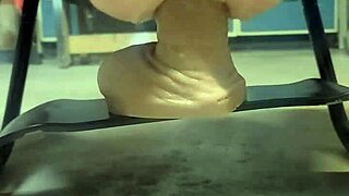 big ass babe uses huge dildo on bouncy chair for anal fun 😍