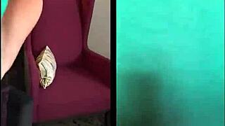 trying out this green outfit in a confusing video