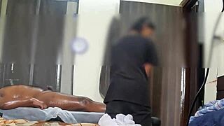 Hidden cam catches the masseuse giving a happy ending with her hands