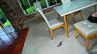 बीटीएस इबोनी थिक चूत को पहली बार पोर्न चुदाई