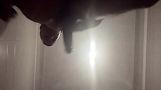 i go to the bathroom as a sexy amateur for masturbation