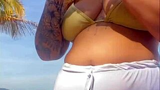 nem percebi que esse shorts esta marcando a minha xota 😏