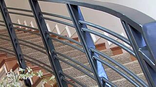 ट्रिनिटी पोस्ट काले लंड को गांड में लेती है