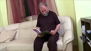 J gap gets rammed by old rod 😈