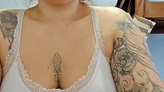 When I get horny, the light turns on. Want to see my tits?