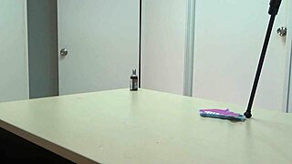 Scarlett johnson gags on deepthroat during anal casting?