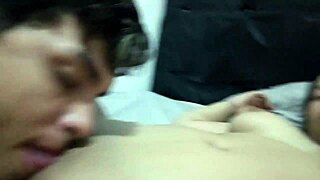 hermanastro pervertido lame el delicioso coño de la hermanastra latina de 18 años - porno en ruso