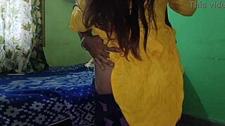 indian hot bhabi fucking dever in doggy style, so sexy 😍