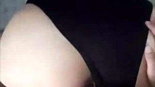 doña mary me da unos ricos sentones de jefa soltera desquiciada