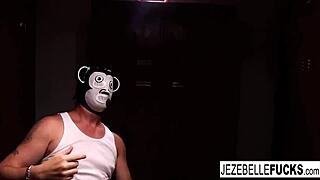 lady wrestlers fuck hard in the locker room