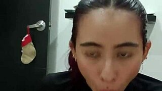 i let my stepsister in and gave her amazing oral until i came in her mouth