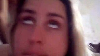 Those buttocks bounce so delicious, I like to suck it all