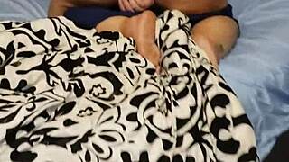 Filling big white ass with cum?