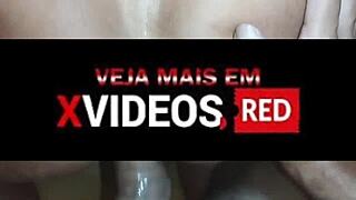 that milf hooked up with the delivery guy and got pizza plus his full load as a bonus