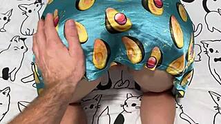 woman was ready for overnight visit in real amateur homemade sex with natural tits and ass shaking.