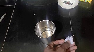 भाभी को दूध में नींद की दवा देकर मिशनरी चोदा क्रीमपाई оргазम तक