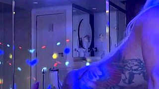 Mc fez festinha particular no motel e fudeu muito a loira safada no pelo com gozada na boca 😏