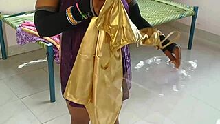 Damn, that hot bhabhi gets rough anal doggystyle from delivery boy!