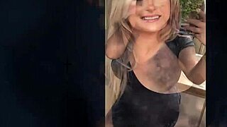 Huge boobs on this sexy bbw milf make her the perfect chubby wife with massive tits ready for action.